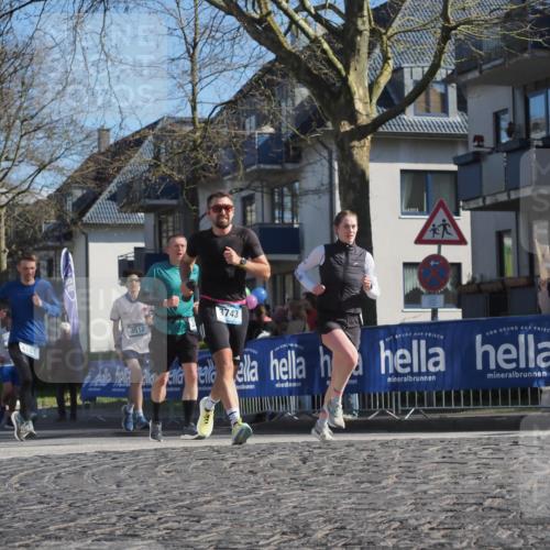 06.04.2025 - 44. Internationalen Wilhelmsburger Insellauf Luisa Fischer http://msf.ph/oto/7576156 06.04.2025 10:42:56 Ziel 3743, 3512, 4181 meine-sportfotos.de