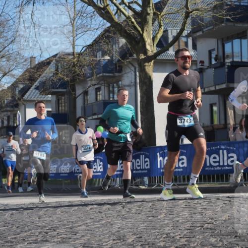 06.04.2025 - 44. Internationalen Wilhelmsburger Insellauf Luisa Fischer http://msf.ph/oto/7576229 06.04.2025 10:42:57 Ziel 3466, 3484, 3743, 3532, 4181, 3512 meine-sportfotos.de
