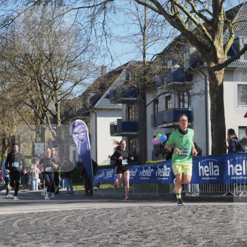 06.04.2025 - 44. Internationalen Wilhelmsburger Insellauf Luisa Fischer http://msf.ph/oto/7576273 06.04.2025 10:38:00 Ziel 4278, 4279, 4294, 3840 meine-sportfotos.de