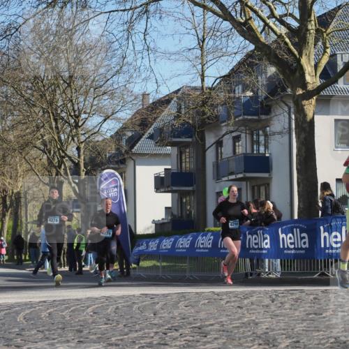 06.04.2025 - 44. Internationalen Wilhelmsburger Insellauf Luisa Fischer http://msf.ph/oto/7576352 06.04.2025 10:38:01 Ziel 4278, 3840, 279, 4290 meine-sportfotos.de