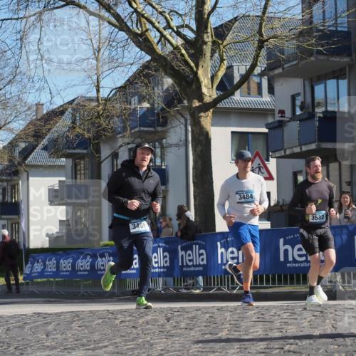 06.04.2025 - 44. Internationalen Wilhelmsburger Insellauf Luisa Fischer http://msf.ph/oto/7576464 06.04.2025 10:43:00 Ziel 3466, 3484, 3532 meine-sportfotos.de
