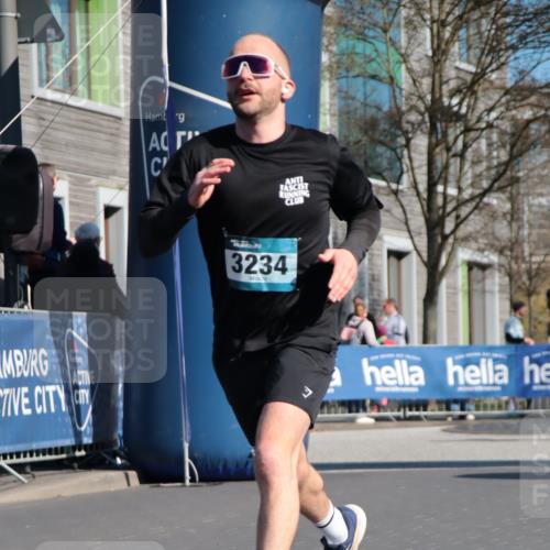 06.04.2025 - 44. Internationalen Wilhelmsburger Insellauf A. Gomolzig http://msf.ph/oto/7576644 06.04.2025 10:33:14 Ziel 3234, 3564, 3747, 4186, 4400, 4531, 5026 meine-sportfotos.de