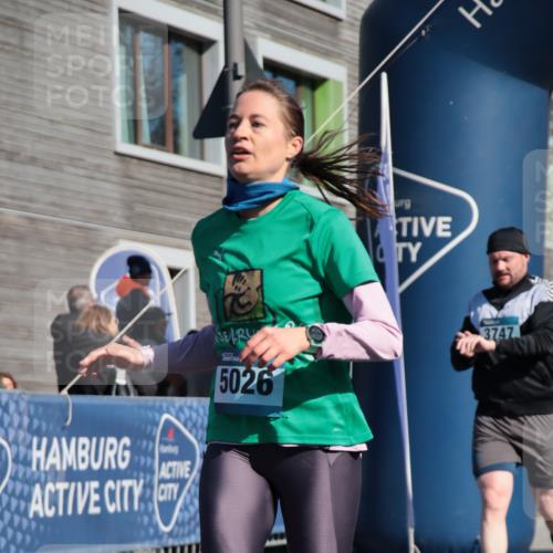 06.04.2025 - 44. Internationalen Wilhelmsburger Insellauf A. Gomolzig http://msf.ph/oto/7576683 06.04.2025 10:33:10 Ziel 3234, 3564, 3747, 4400, 5026 meine-sportfotos.de