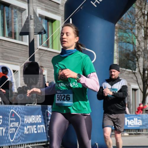 06.04.2025 - 44. Internationalen Wilhelmsburger Insellauf A. Gomolzig http://msf.ph/oto/7576688 06.04.2025 10:33:10 Ziel 3234, 3564, 3747, 4400, 5026 meine-sportfotos.de