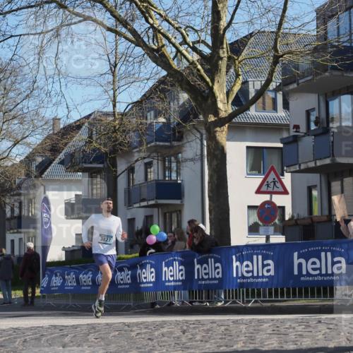 06.04.2025 - 44. Internationalen Wilhelmsburger Insellauf Luisa Fischer http://msf.ph/oto/7577042 06.04.2025 10:43:16 Ziel 439, 3827 meine-sportfotos.de