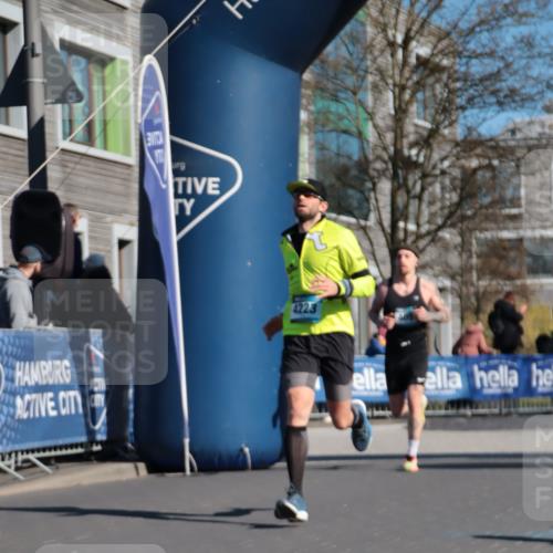 06.04.2025 - 44. Internationalen Wilhelmsburger Insellauf A. Gomolzig http://msf.ph/oto/7577067 06.04.2025 10:31:52 Ziel 3413, 3962, 4057, 4223, 4271, 4484, 4497 meine-sportfotos.de