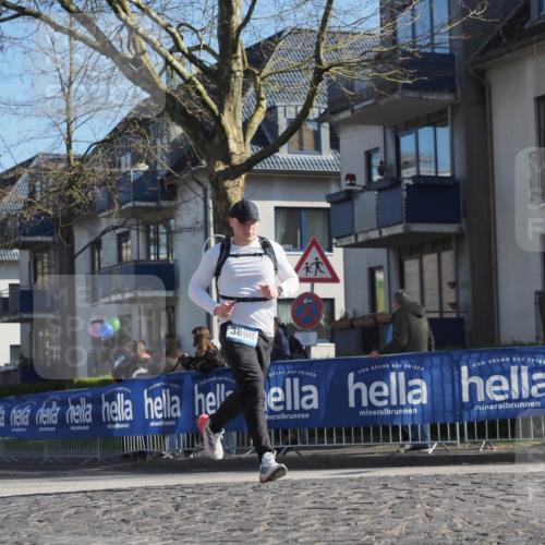 06.04.2025 - 44. Internationalen Wilhelmsburger Insellauf Luisa Fischer http://msf.ph/oto/7577106 06.04.2025 10:38:28 Ziel 3898 meine-sportfotos.de