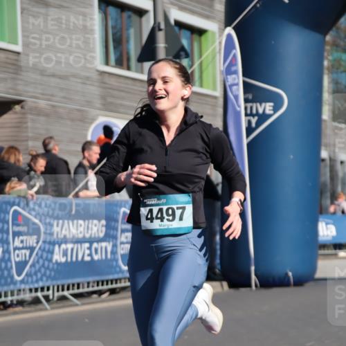06.04.2025 - 44. Internationalen Wilhelmsburger Insellauf A. Gomolzig http://msf.ph/oto/7577127 06.04.2025 10:31:49 Ziel 3413, 3962, 4057, 4223, 4271, 4497 meine-sportfotos.de
