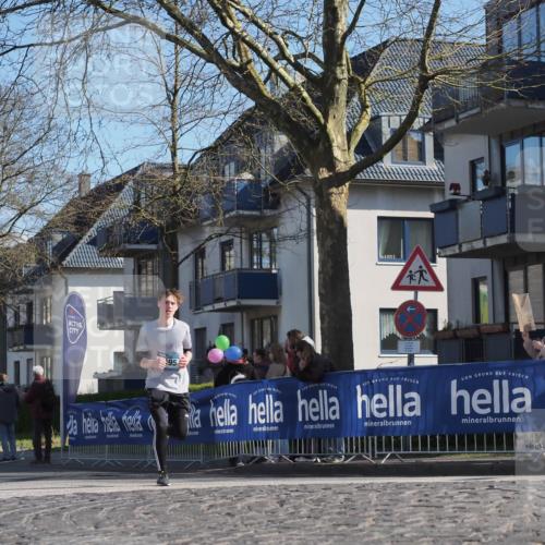 06.04.2025 - 44. Internationalen Wilhelmsburger Insellauf Luisa Fischer http://msf.ph/oto/7577136 06.04.2025 10:43:19 Ziel 95 meine-sportfotos.de