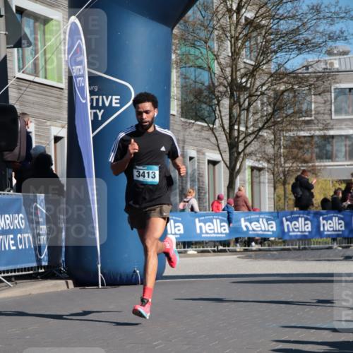 06.04.2025 - 44. Internationalen Wilhelmsburger Insellauf A. Gomolzig http://msf.ph/oto/7577144 06.04.2025 10:31:48 Ziel 3413, 3962, 4057, 4223, 4271, 4497 meine-sportfotos.de