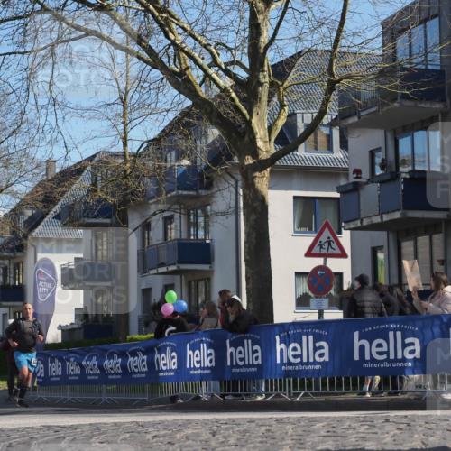 06.04.2025 - 44. Internationalen Wilhelmsburger Insellauf Luisa Fischer http://msf.ph/oto/7577245 06.04.2025 10:43:21 Ziel 3821 meine-sportfotos.de