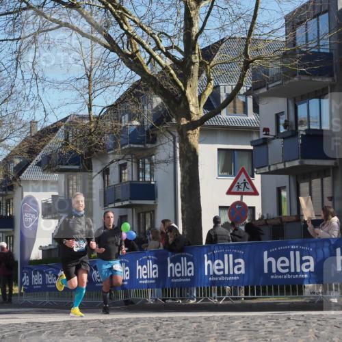 06.04.2025 - 44. Internationalen Wilhelmsburger Insellauf Luisa Fischer http://msf.ph/oto/7577287 06.04.2025 10:43:22 Ziel 3924, 3821, 444 meine-sportfotos.de