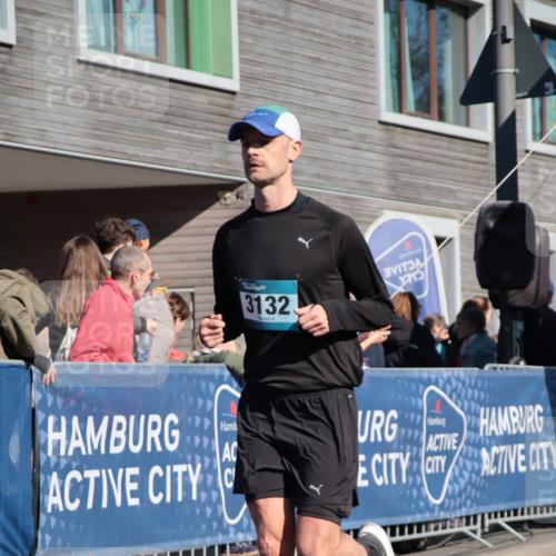 06.04.2025 - 44. Internationalen Wilhelmsburger Insellauf A. Gomolzig http://msf.ph/oto/7577375 06.04.2025 10:31:13 Ziel 3132, 3623, 4584, 5052 meine-sportfotos.de