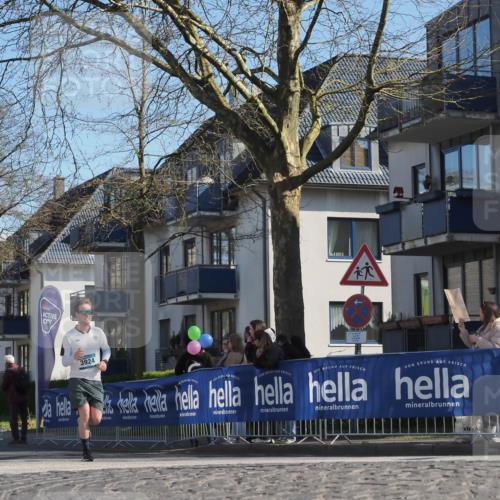 06.04.2025 - 44. Internationalen Wilhelmsburger Insellauf Luisa Fischer http://msf.ph/oto/7577468 06.04.2025 10:43:25 Ziel 3924 meine-sportfotos.de