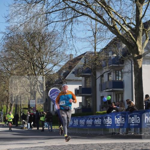 06.04.2025 - 44. Internationalen Wilhelmsburger Insellauf Luisa Fischer http://msf.ph/oto/7577479 06.04.2025 10:38:41 Ziel 4246 meine-sportfotos.de