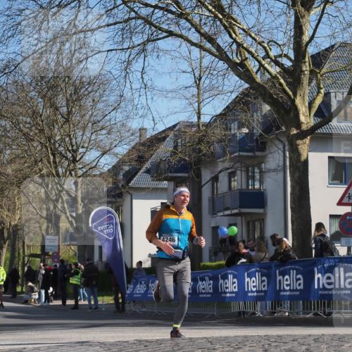 06.04.2025 - 44. Internationalen Wilhelmsburger Insellauf Luisa Fischer http://msf.ph/oto/7577514 06.04.2025 10:38:41 Ziel 4246 meine-sportfotos.de