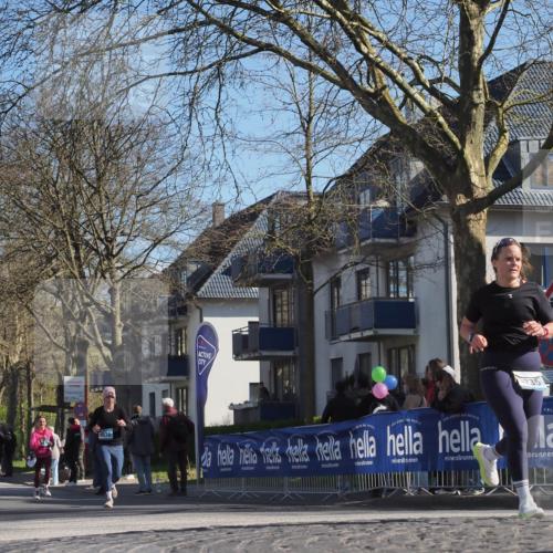 06.04.2025 - 44. Internationalen Wilhelmsburger Insellauf Luisa Fischer http://msf.ph/oto/7577581 06.04.2025 10:43:27 Ziel 3380, 4536, 735 meine-sportfotos.de