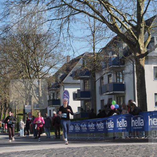 06.04.2025 - 44. Internationalen Wilhelmsburger Insellauf Luisa Fischer http://msf.ph/oto/7577729 06.04.2025 10:43:29 Ziel 3381, 4536 meine-sportfotos.de