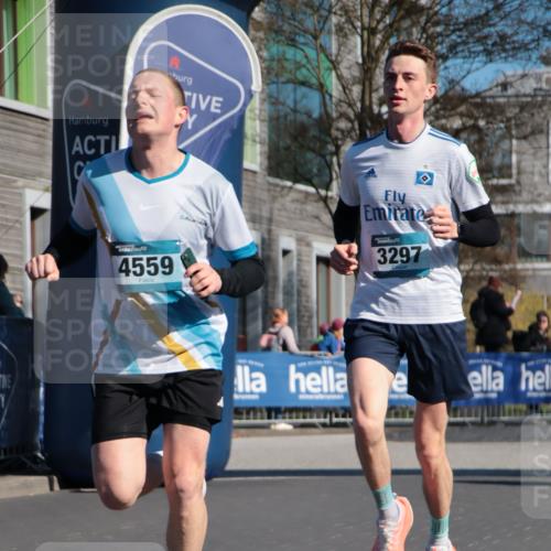 06.04.2025 - 44. Internationalen Wilhelmsburger Insellauf A. Gomolzig http://msf.ph/oto/7577758 06.04.2025 10:30:27 Ziel 3297, 3562, 3721, 4527, 4559 meine-sportfotos.de