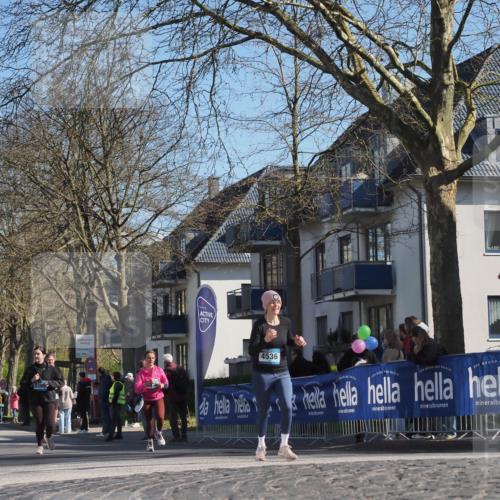 06.04.2025 - 44. Internationalen Wilhelmsburger Insellauf Luisa Fischer http://msf.ph/oto/7577790 06.04.2025 10:43:30 Ziel 3380, 4536 meine-sportfotos.de