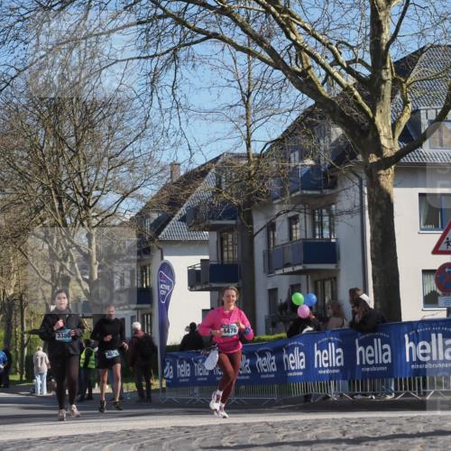 06.04.2025 - 44. Internationalen Wilhelmsburger Insellauf Luisa Fischer http://msf.ph/oto/7577976 06.04.2025 10:43:32 Ziel 3380, 4476, 4502 meine-sportfotos.de