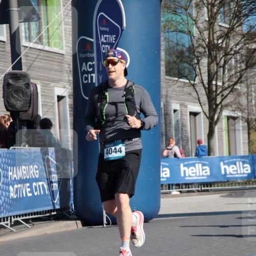 06.04.2025 - 44. Internationalen Wilhelmsburger Insellauf A. Gomolzig http://msf.ph/oto/7578002 06.04.2025 10:29:40 Ziel 3453, 3615, 3793, 3808, 4044, 4347, 5108 meine-sportfotos.de