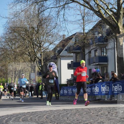 06.04.2025 - 44. Internationalen Wilhelmsburger Insellauf Luisa Fischer http://msf.ph/oto/7578010 06.04.2025 10:38:57 Ziel 3350, 4337, 4047, 4359 meine-sportfotos.de