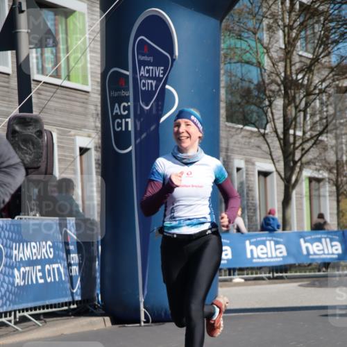 06.04.2025 - 44. Internationalen Wilhelmsburger Insellauf A. Gomolzig http://msf.ph/oto/7578050 06.04.2025 10:29:32 Ziel 3588, 3793, 4102, 4135, 4272, 4347 meine-sportfotos.de