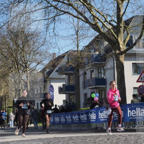 06.04.2025 - 44. Internationalen Wilhelmsburger Insellauf Luisa Fischer http://msf.ph/oto/7578062 06.04.2025 10:43:33 Ziel 3380, 4502, 476, 7 meine-sportfotos.de