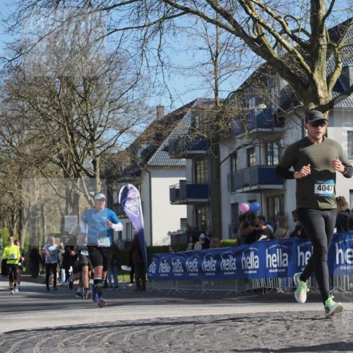 06.04.2025 - 44. Internationalen Wilhelmsburger Insellauf Luisa Fischer http://msf.ph/oto/7578185 06.04.2025 10:38:59 Ziel 370, 4337, 4047 meine-sportfotos.de