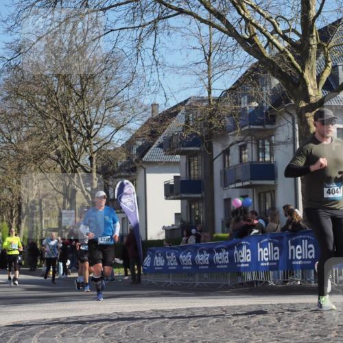 06.04.2025 - 44. Internationalen Wilhelmsburger Insellauf Luisa Fischer http://msf.ph/oto/7578196 06.04.2025 10:38:59 Ziel 4047, 370, 4337 meine-sportfotos.de