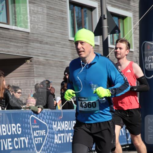 06.04.2025 - 44. Internationalen Wilhelmsburger Insellauf A. Gomolzig http://msf.ph/oto/7578203 06.04.2025 10:29:03 Ziel 3624, 4360 meine-sportfotos.de