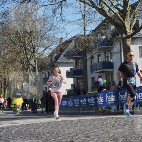 06.04.2025 - 44. Internationalen Wilhelmsburger Insellauf Luisa Fischer http://msf.ph/oto/7578311 06.04.2025 10:43:45 Ziel 4222, 5063, 4509 meine-sportfotos.de