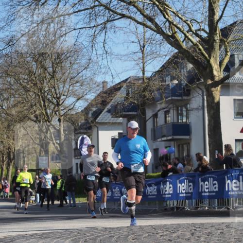 06.04.2025 - 44. Internationalen Wilhelmsburger Insellauf Luisa Fischer http://msf.ph/oto/7578318 06.04.2025 10:39:01 Ziel 3709, 3350, 4337 meine-sportfotos.de
