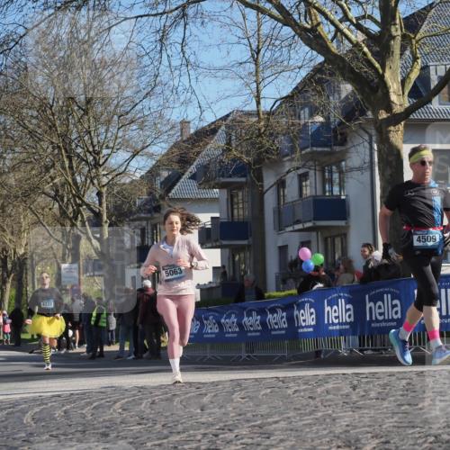 06.04.2025 - 44. Internationalen Wilhelmsburger Insellauf Luisa Fischer http://msf.ph/oto/7578319 06.04.2025 10:43:45 Ziel 4222, 5063, 4509 meine-sportfotos.de