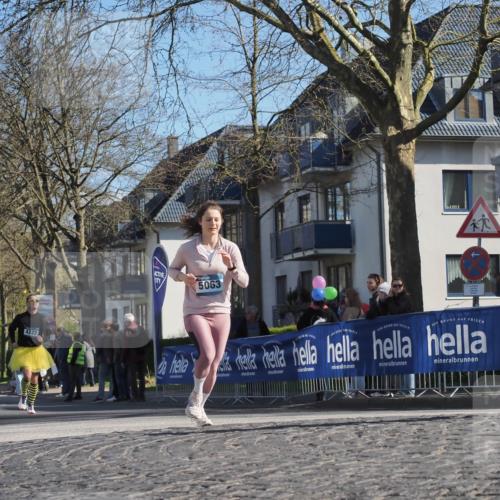 06.04.2025 - 44. Internationalen Wilhelmsburger Insellauf Luisa Fischer http://msf.ph/oto/7578344 06.04.2025 10:43:46 Ziel 4222, 5063, 4509 meine-sportfotos.de
