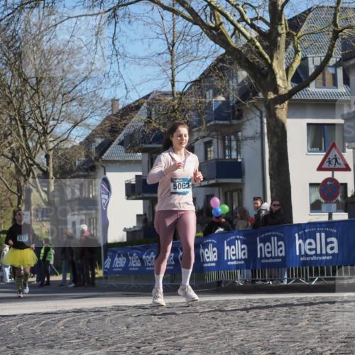 06.04.2025 - 44. Internationalen Wilhelmsburger Insellauf Luisa Fischer http://msf.ph/oto/7578361 06.04.2025 10:43:46 Ziel 4222, 5063 meine-sportfotos.de