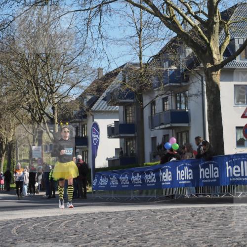 06.04.2025 - 44. Internationalen Wilhelmsburger Insellauf Luisa Fischer http://msf.ph/oto/7578442 06.04.2025 10:43:48 Ziel 4222 meine-sportfotos.de