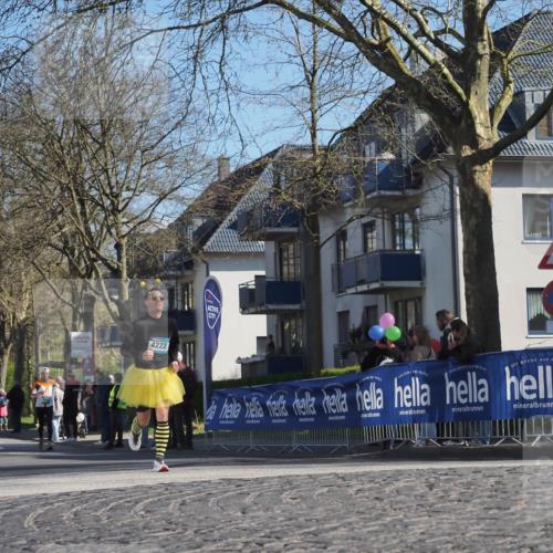 06.04.2025 - 44. Internationalen Wilhelmsburger Insellauf Luisa Fischer http://msf.ph/oto/7578449 06.04.2025 10:43:48 Ziel 4222 meine-sportfotos.de