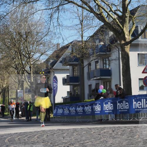 06.04.2025 - 44. Internationalen Wilhelmsburger Insellauf Luisa Fischer http://msf.ph/oto/7578463 06.04.2025 10:43:48 Ziel 4222 meine-sportfotos.de