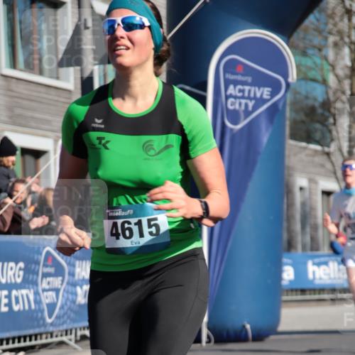 06.04.2025 - 44. Internationalen Wilhelmsburger Insellauf A. Gomolzig http://msf.ph/oto/7578529 06.04.2025 10:27:52 Ziel 3804, 3824, 4615, 5070 meine-sportfotos.de