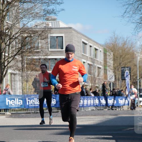 06.04.2025 - 44. Internationalen Wilhelmsburger Insellauf A. Gomolzig http://msf.ph/oto/7578569 06.04.2025 10:27:44 Ziel 3552, 3824, 4535 meine-sportfotos.de