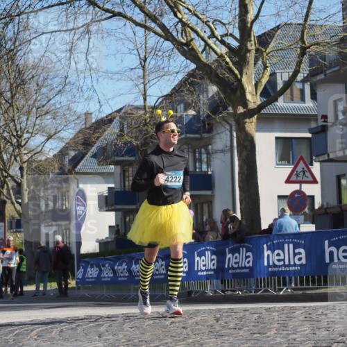 06.04.2025 - 44. Internationalen Wilhelmsburger Insellauf Luisa Fischer http://msf.ph/oto/7578570 06.04.2025 10:43:50 Ziel 4222 meine-sportfotos.de