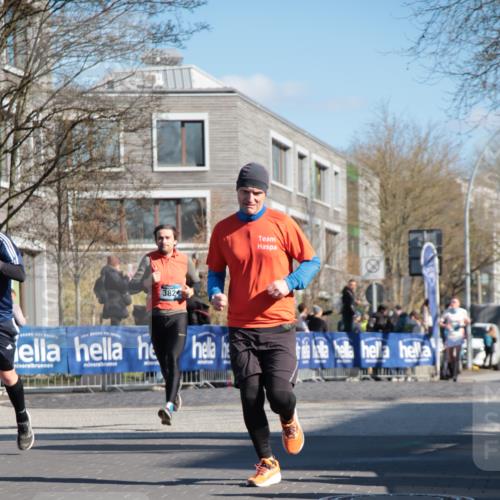 06.04.2025 - 44. Internationalen Wilhelmsburger Insellauf A. Gomolzig http://msf.ph/oto/7578577 06.04.2025 10:27:44 Ziel 3552, 3824, 4535 meine-sportfotos.de
