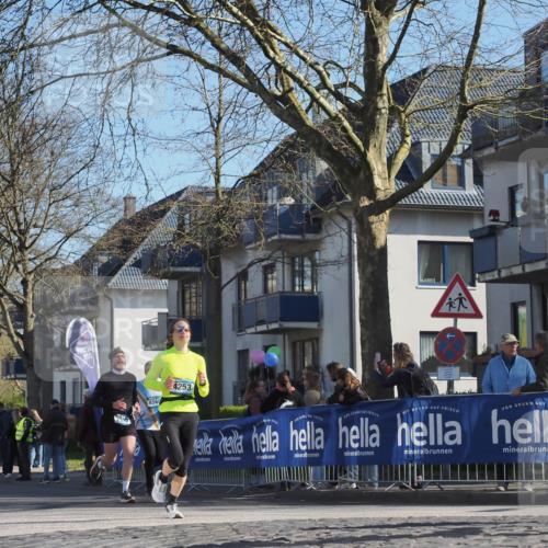06.04.2025 - 44. Internationalen Wilhelmsburger Insellauf Luisa Fischer http://msf.ph/oto/7578589 06.04.2025 10:39:04 Ziel 15, 4560, 4253 meine-sportfotos.de