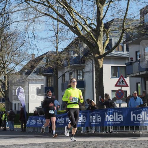 06.04.2025 - 44. Internationalen Wilhelmsburger Insellauf Luisa Fischer http://msf.ph/oto/7578638 06.04.2025 10:39:05 Ziel 3915, 4253 meine-sportfotos.de