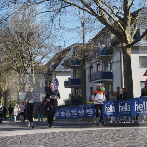 06.04.2025 - 44. Internationalen Wilhelmsburger Insellauf Luisa Fischer http://msf.ph/oto/7578675 06.04.2025 10:43:54 Ziel 3959, 3772, 4084 meine-sportfotos.de