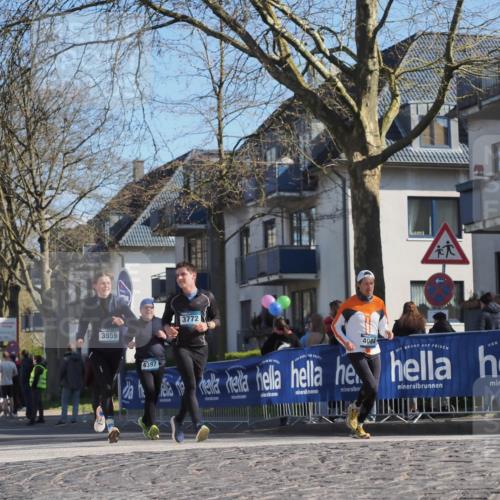 06.04.2025 - 44. Internationalen Wilhelmsburger Insellauf Luisa Fischer http://msf.ph/oto/7578713 06.04.2025 10:43:55 Ziel 3959, 3772, 4397, 4084 meine-sportfotos.de