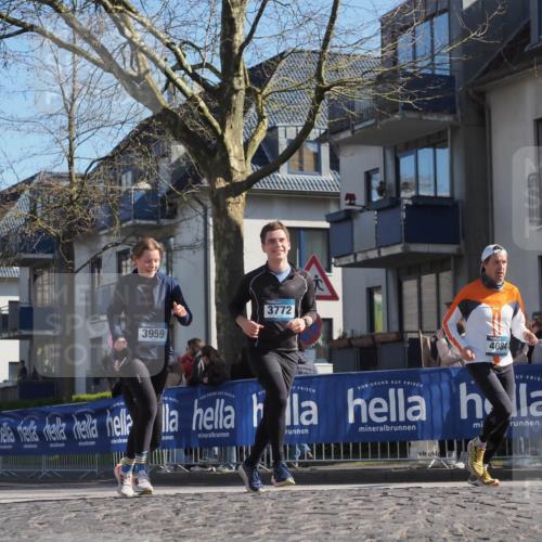 06.04.2025 - 44. Internationalen Wilhelmsburger Insellauf Luisa Fischer http://msf.ph/oto/7578786 06.04.2025 10:43:56 Ziel 3959, 3772, 4084 meine-sportfotos.de