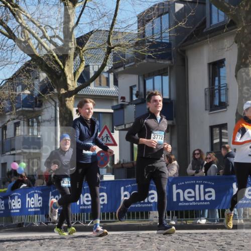 06.04.2025 - 44. Internationalen Wilhelmsburger Insellauf Luisa Fischer http://msf.ph/oto/7578811 06.04.2025 10:43:57 Ziel 3772, 4397, 4084 meine-sportfotos.de